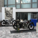 AJS Ausstellung im Foyer der Handwerkskammer Karlsruhe Sept. 2011, AJS Modell M8 OHV von 1929 aus 1.Hand im Originalzustand sowie das Modell 34/10 OHC von 1934