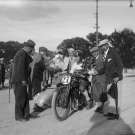 Leo Benesch (27) auf AJS Modell MR8 500 cc Wien Krieau 1933 © Artur Fenzlau/Technisches Museum Wien www.technischesmuseum.at